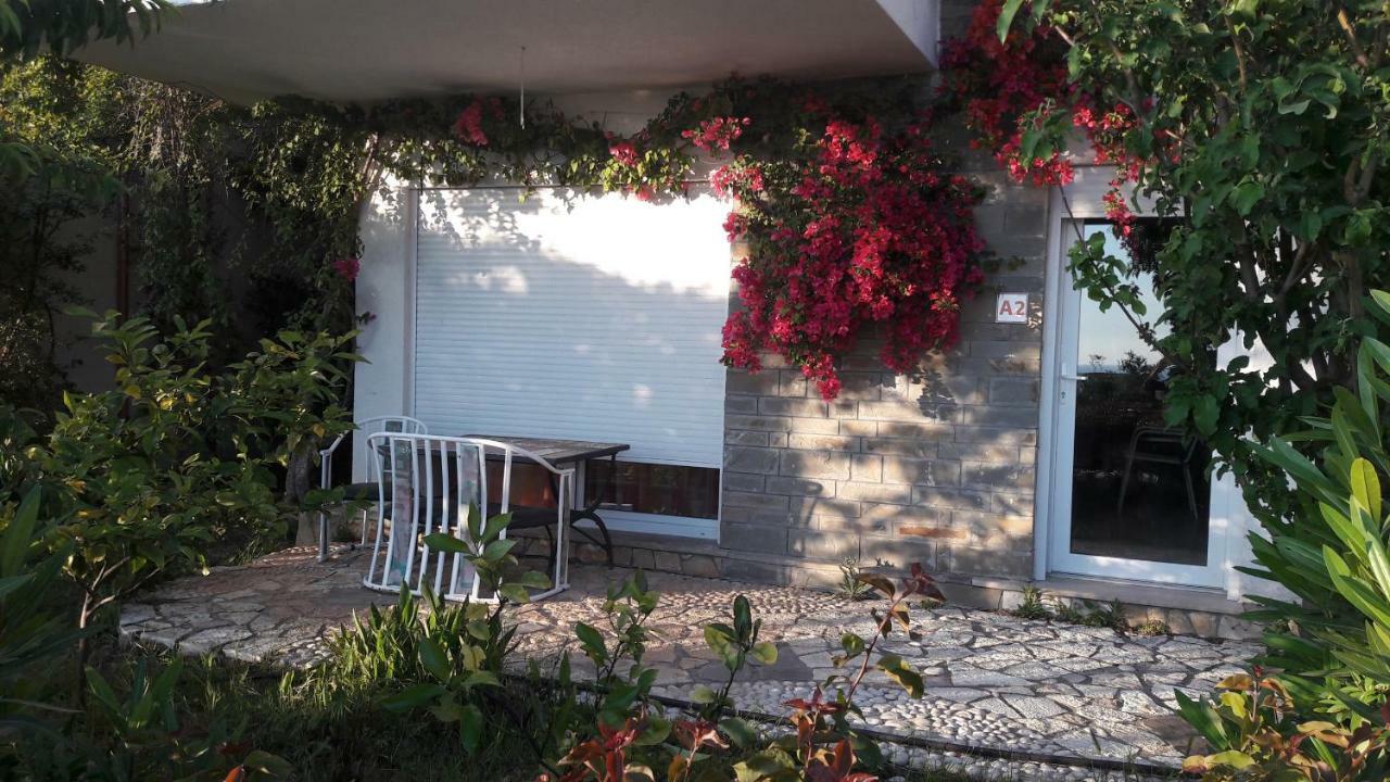 Olives Residence Дхерми Экстерьер фото